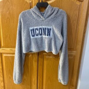 UConn Sherpa oversized crop top. Size medium. Runs big.